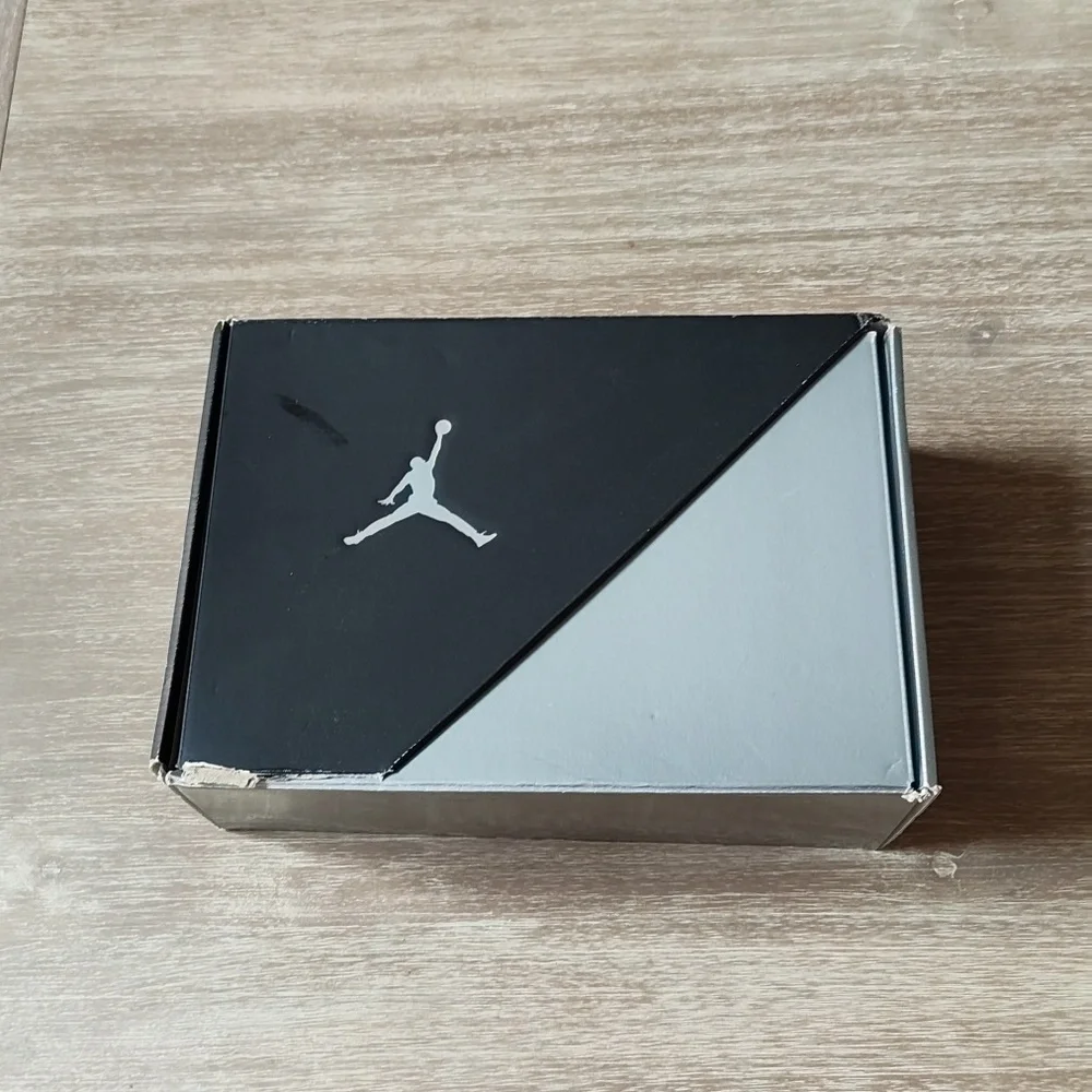 Nike Air Jordan 11 Retro CT8012-011 